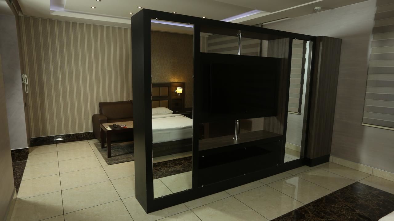 Отель Avan Plaza Hotel Ереван-22